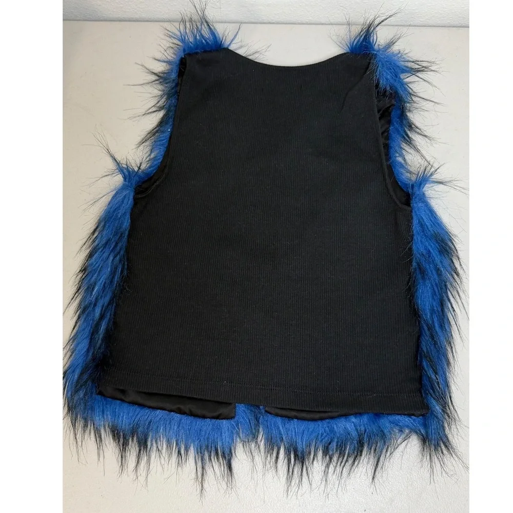 D-Signed Disney Girls Blue Black Faux Fur Ribbed Back Vest Size S 7/8 Baddiecore